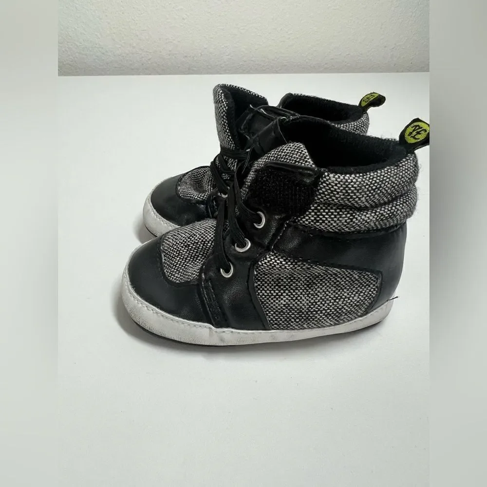 First Steps Toddler Baby High Tops Ankle Sneakers Soft Black Gray Size 9-12 m